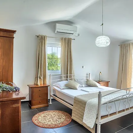 Holiday home Torine